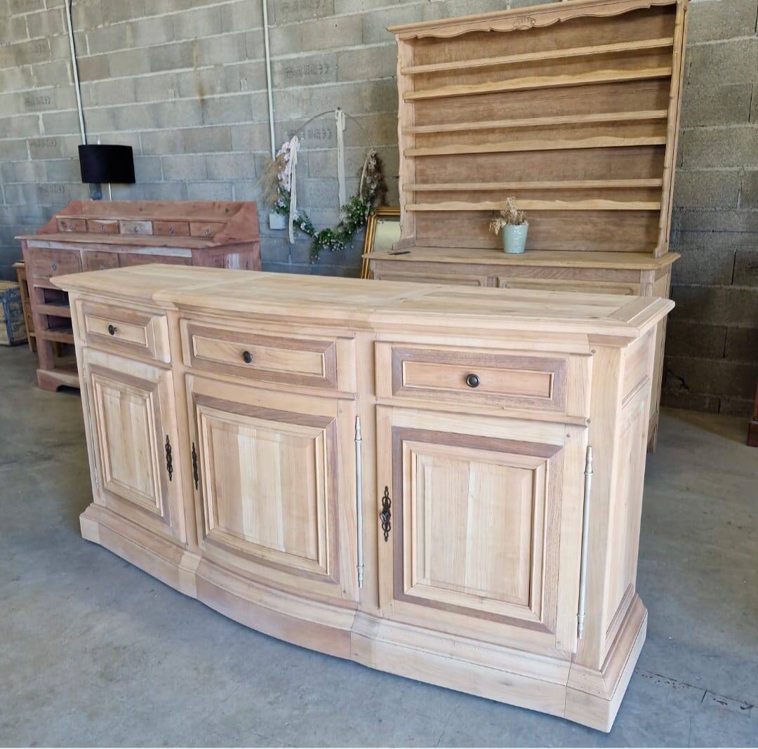 Buffet in solid cherry wood, fully sandblasted.
