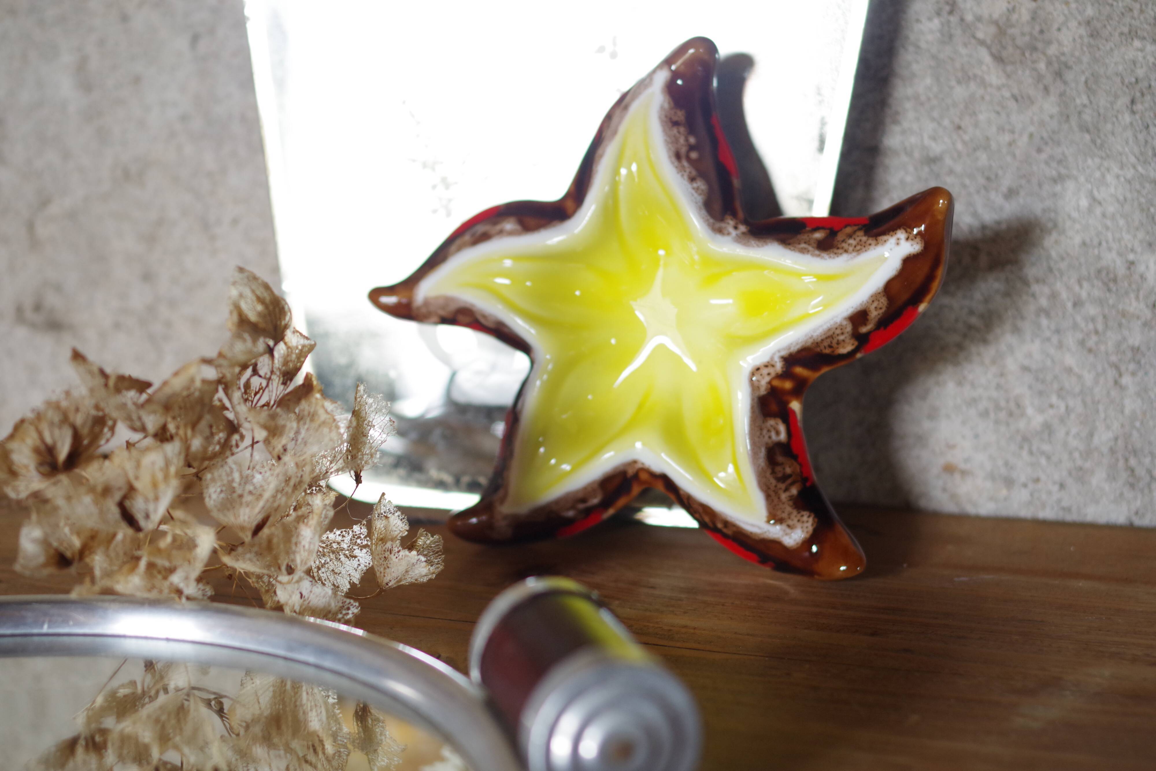 Old ashtray signed Vallauris