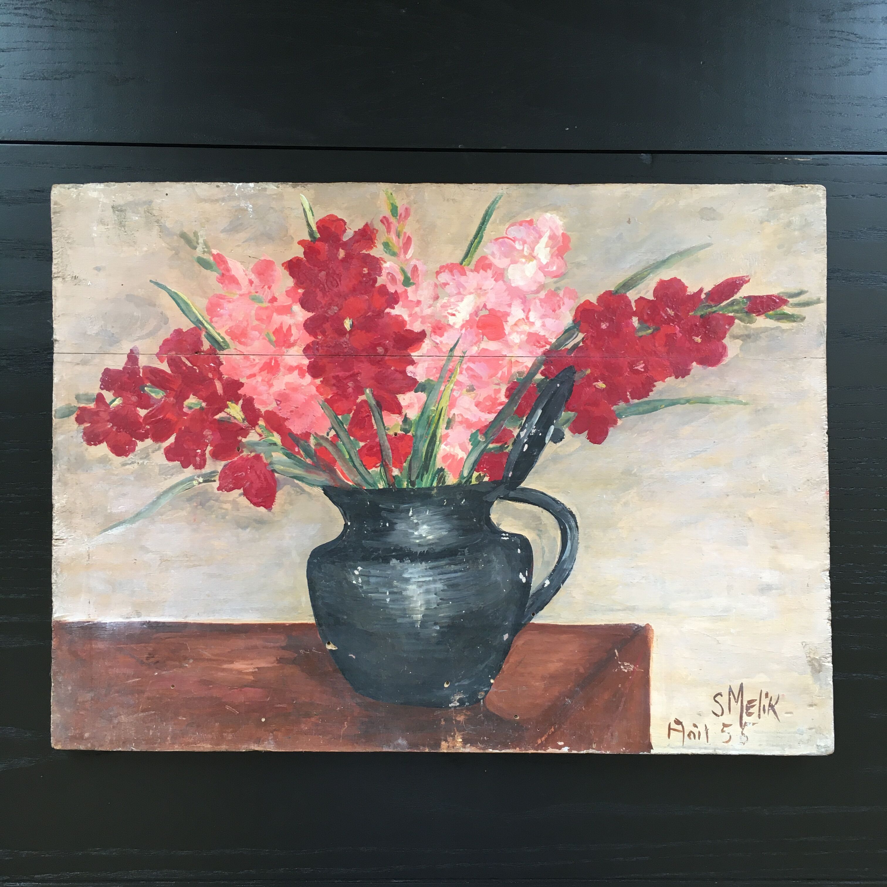 Table bouquet of gladioli