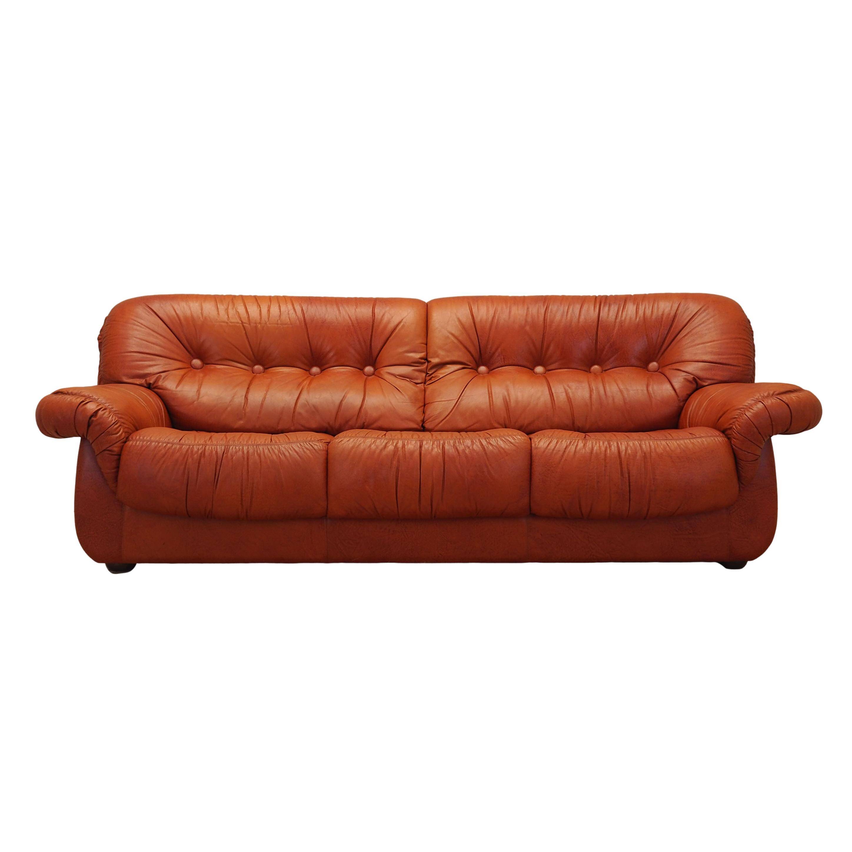 Red leather sofa, Italian design, 1970s, manufacturer: PelleRossi