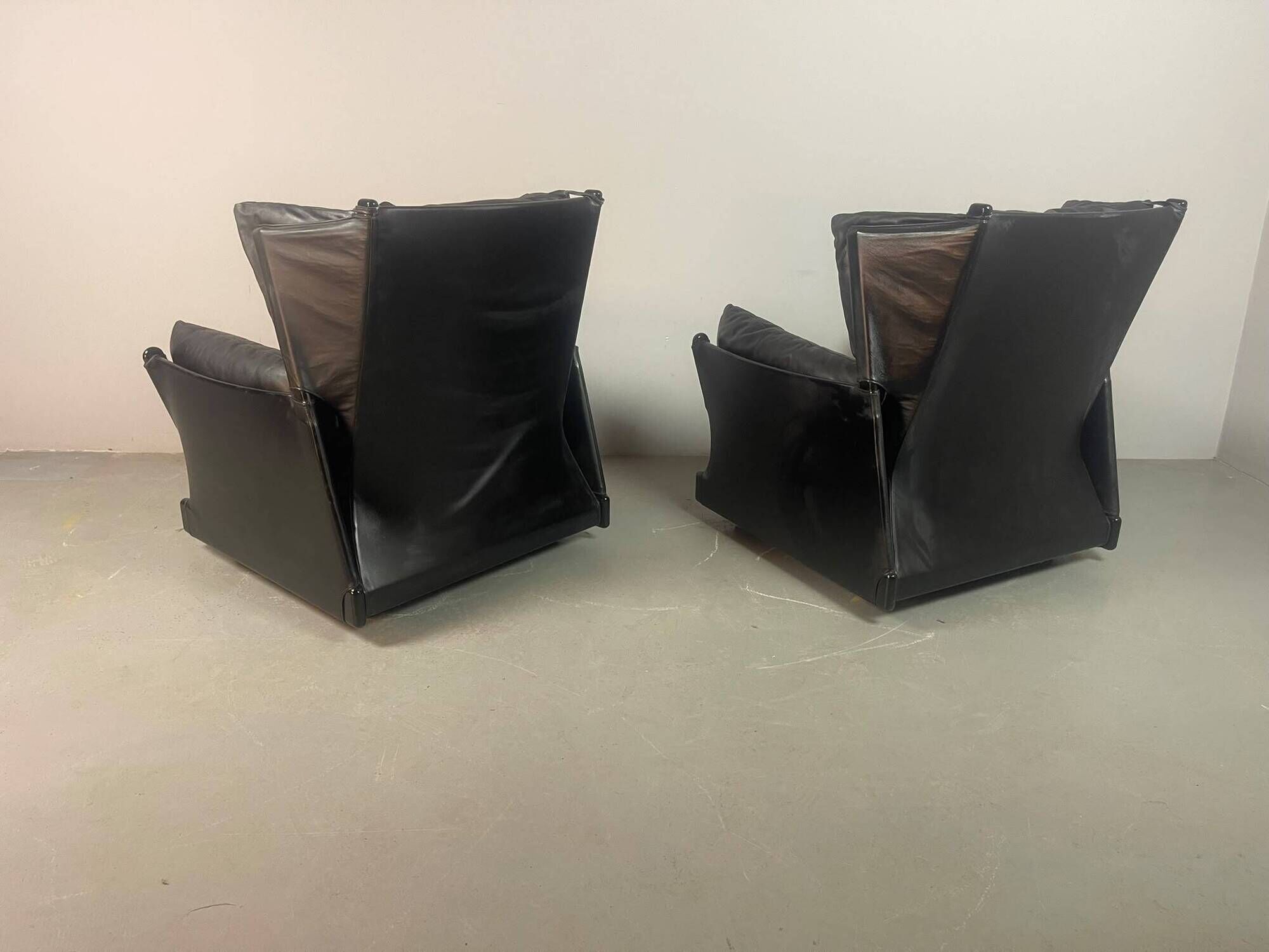 Cassina Lounge Chairs ‘Viola d’Amore’ by Piero de Martini