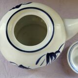 Théière en porcelaine asiatique ancienne signée et numérotée