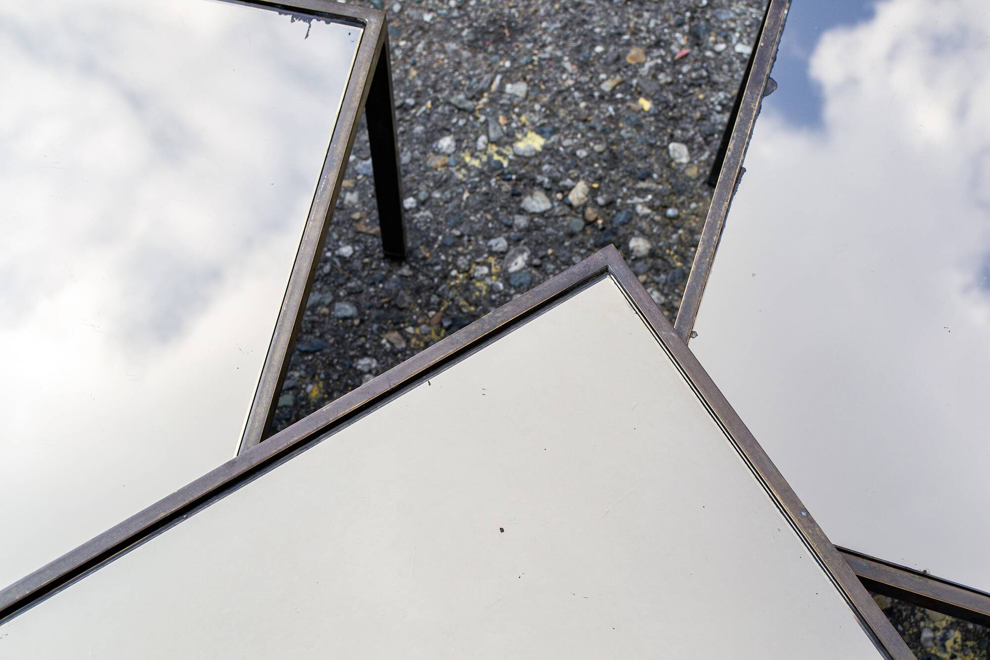 Three small tables in brass and mirrored glass vintage 1960s Italy