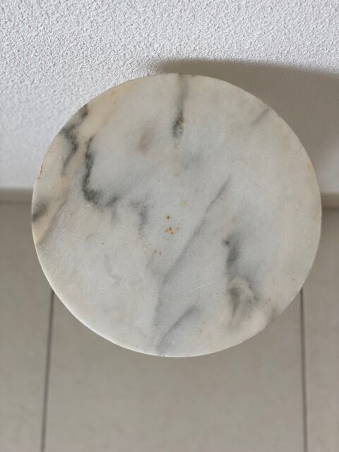 Alabaster column
