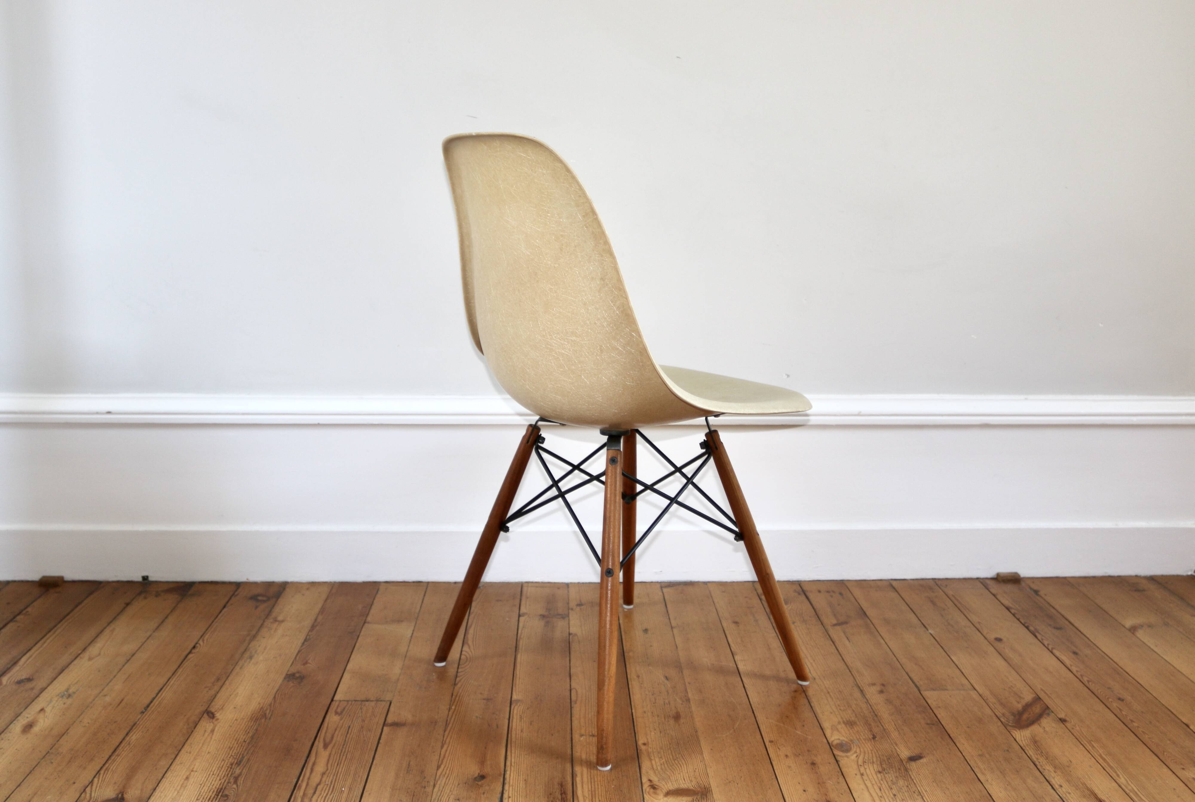 Chaise Eames DSW Herman Miller Mobilier International 1960
