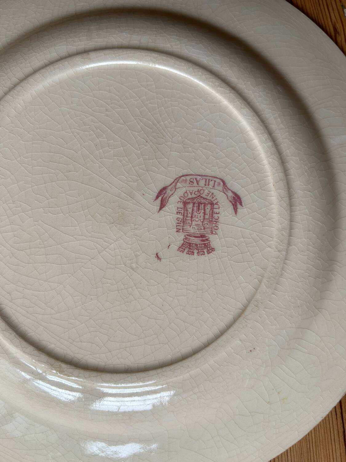 Mismatched series of 4 old “Terre de fer” flat plates