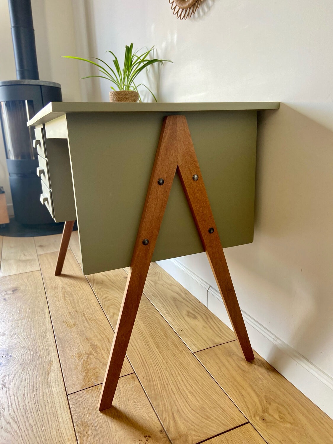 Restored Scandinavian teak desk - Tapered legs