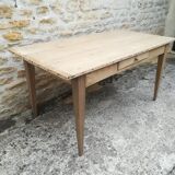 Farmhouse table