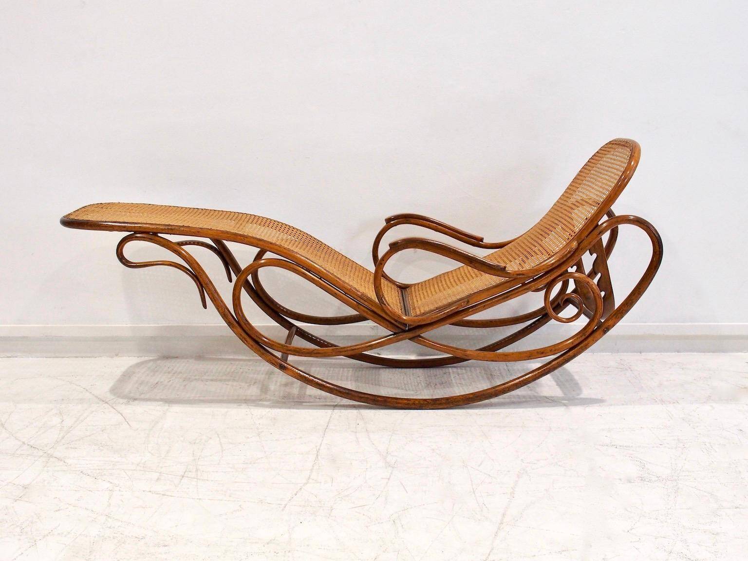 Thonet rocking chair, model 7500