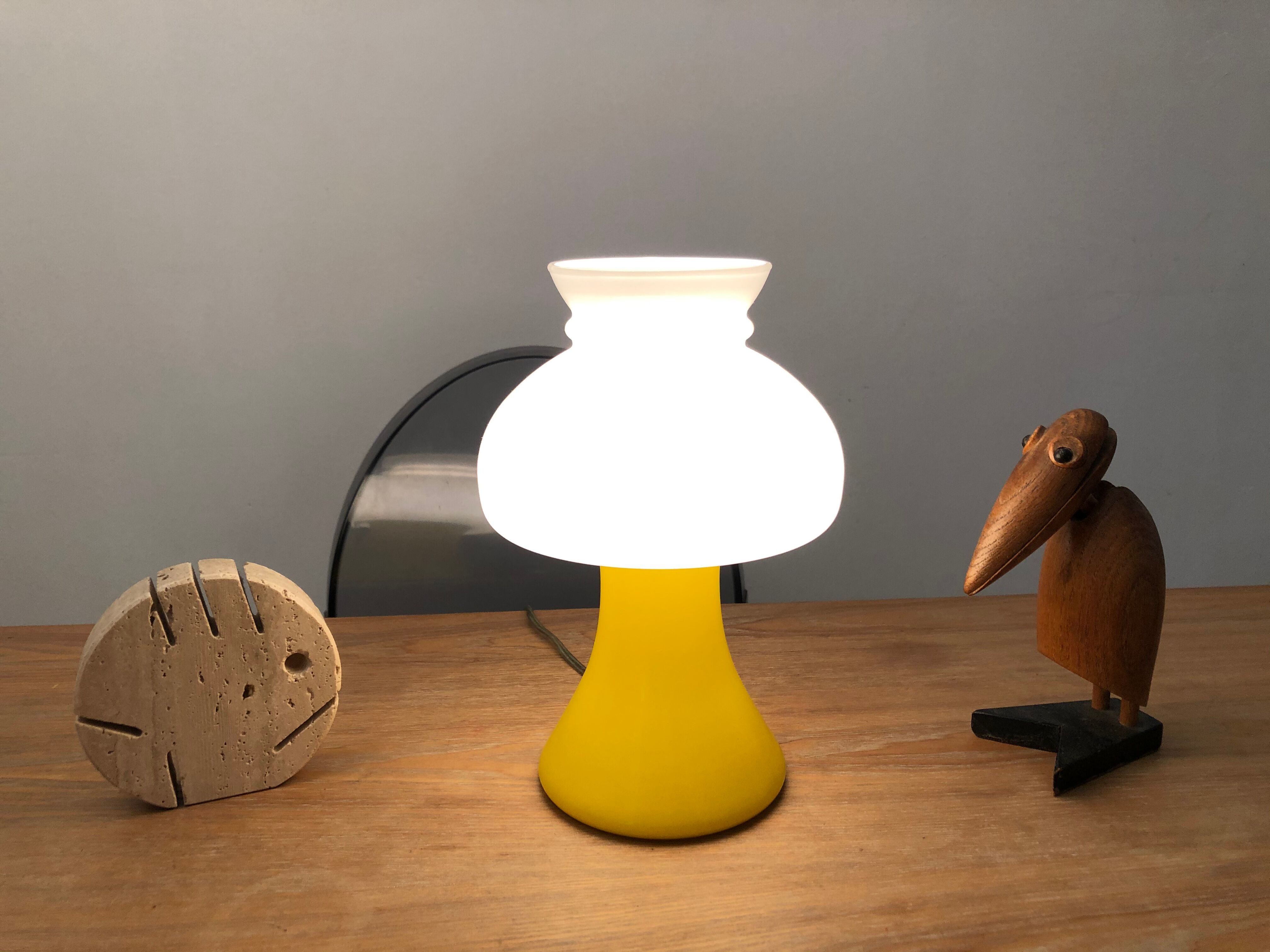 Bedside lamp glass opalin vintage 70