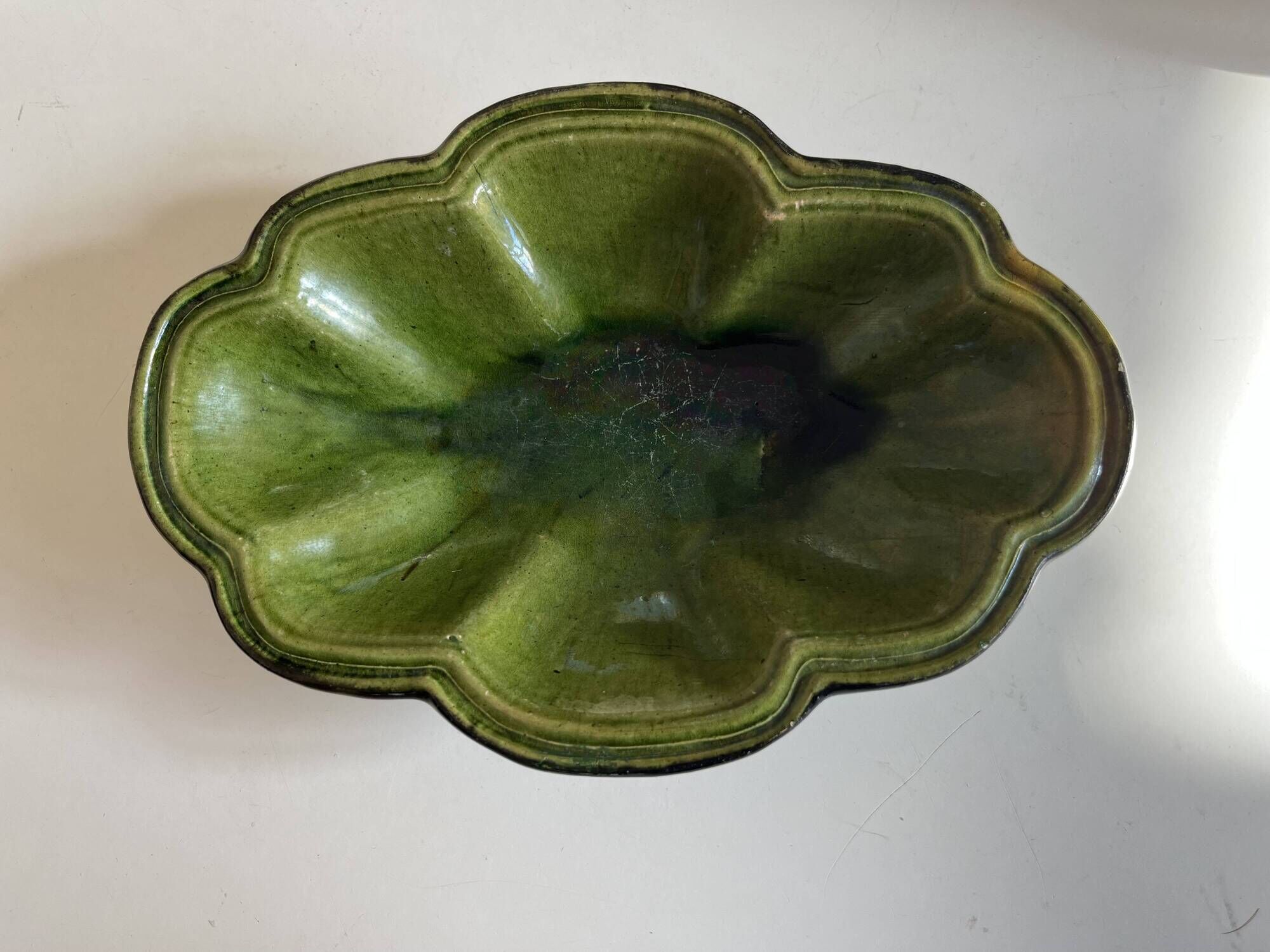 Ribbed dish in green glazed stoneware Dieulefit Poet Laval 1950