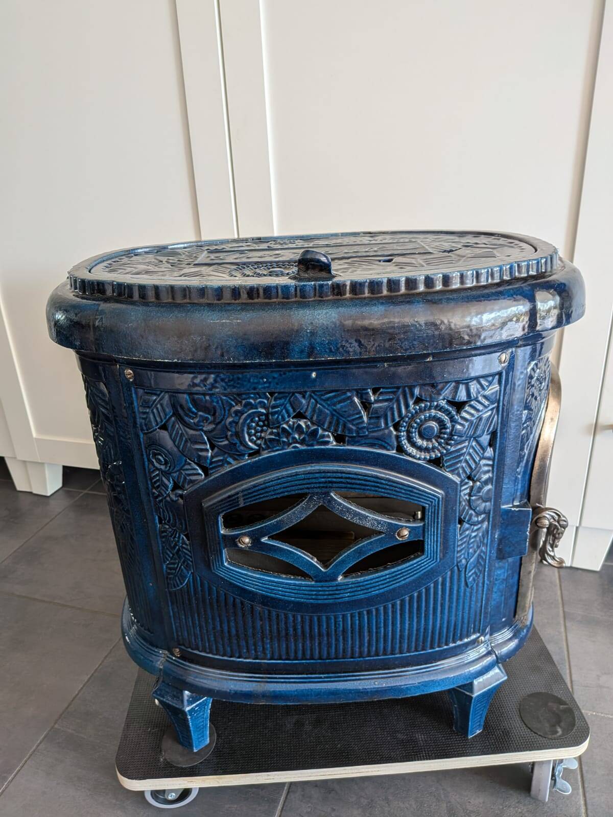 Vintage "Le Non Pareil" cast iron blue enamel pan – Upcycled to bioethanol