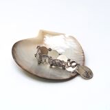 Empty mother-of-pearl pocket, polished pearl oyster, 70s