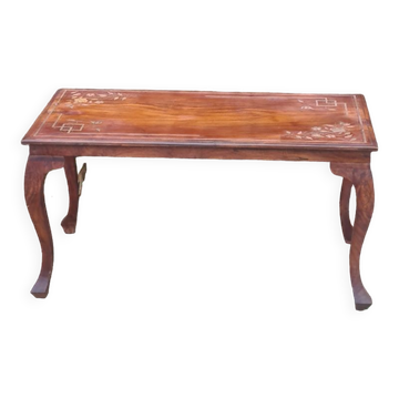 Table de salon en marqueterie de laiton