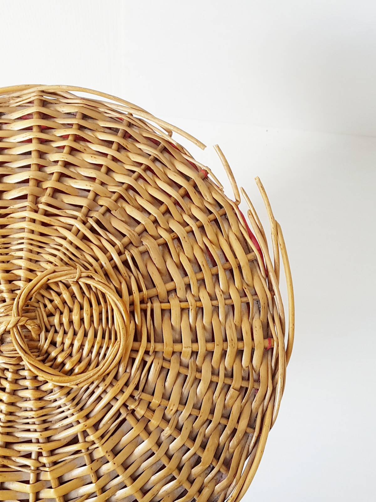 Working tripod wicker sewing box steel 1950 vintage 50s rockabilly