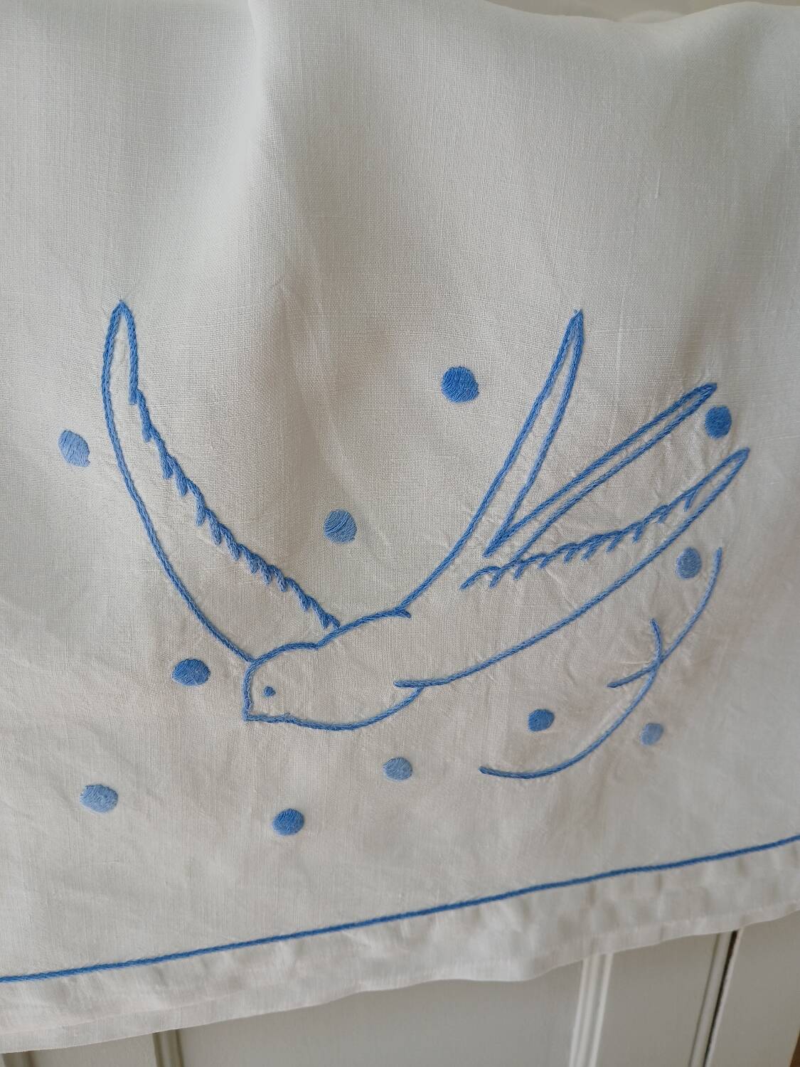Embroidered sheet, blue swallow pattern, 88x170 cm