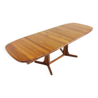 Table à manger ovale extensible danoise vintage en teck massif