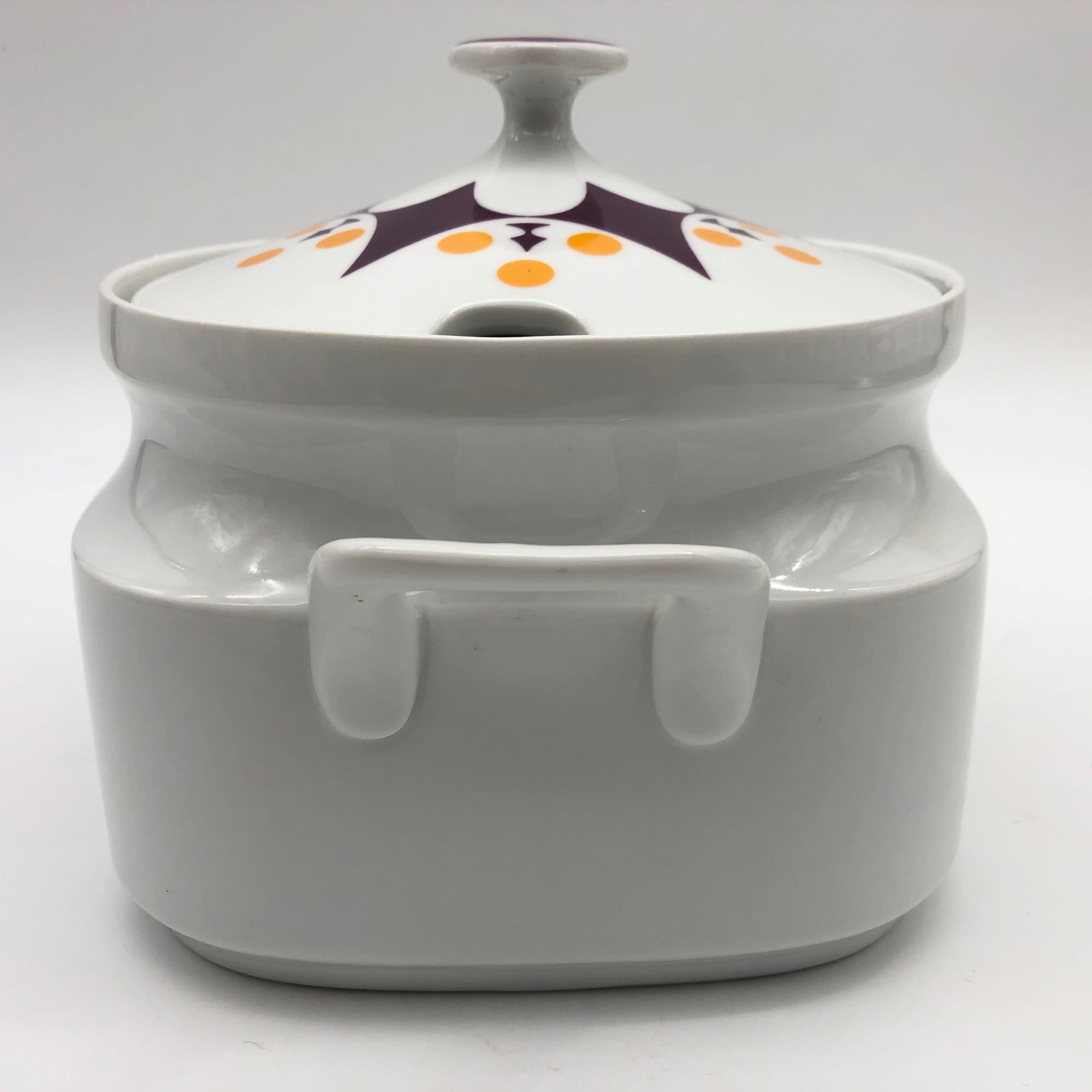 Bohemian porcelain tureen, 1970s, TK Thun -Czechoslovakia