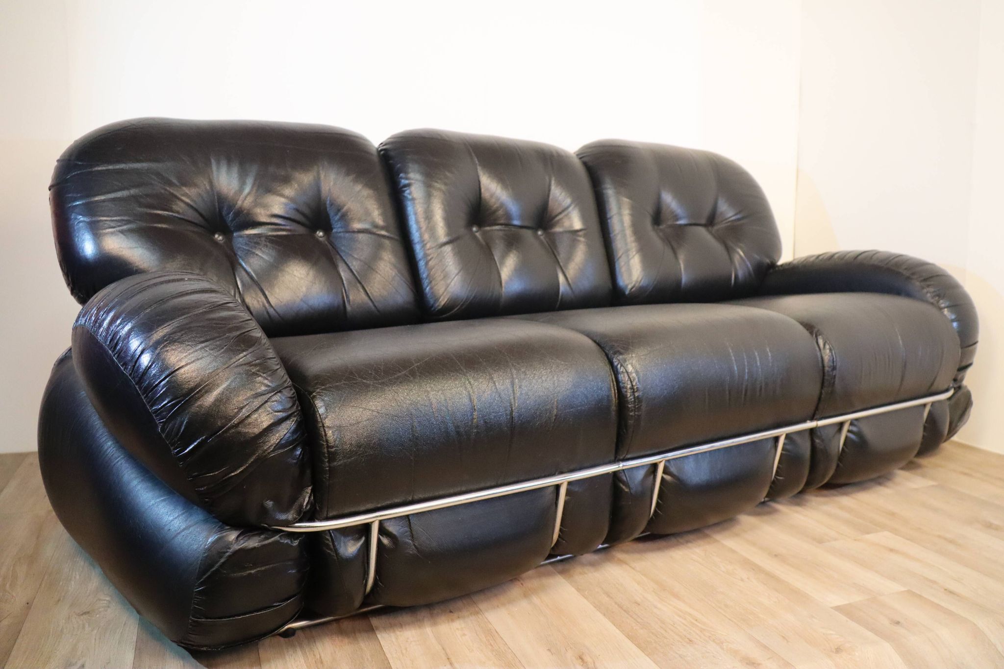 Italian vintage sofa by Adriano Piazzesi 1970