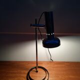 Articulated table lamp