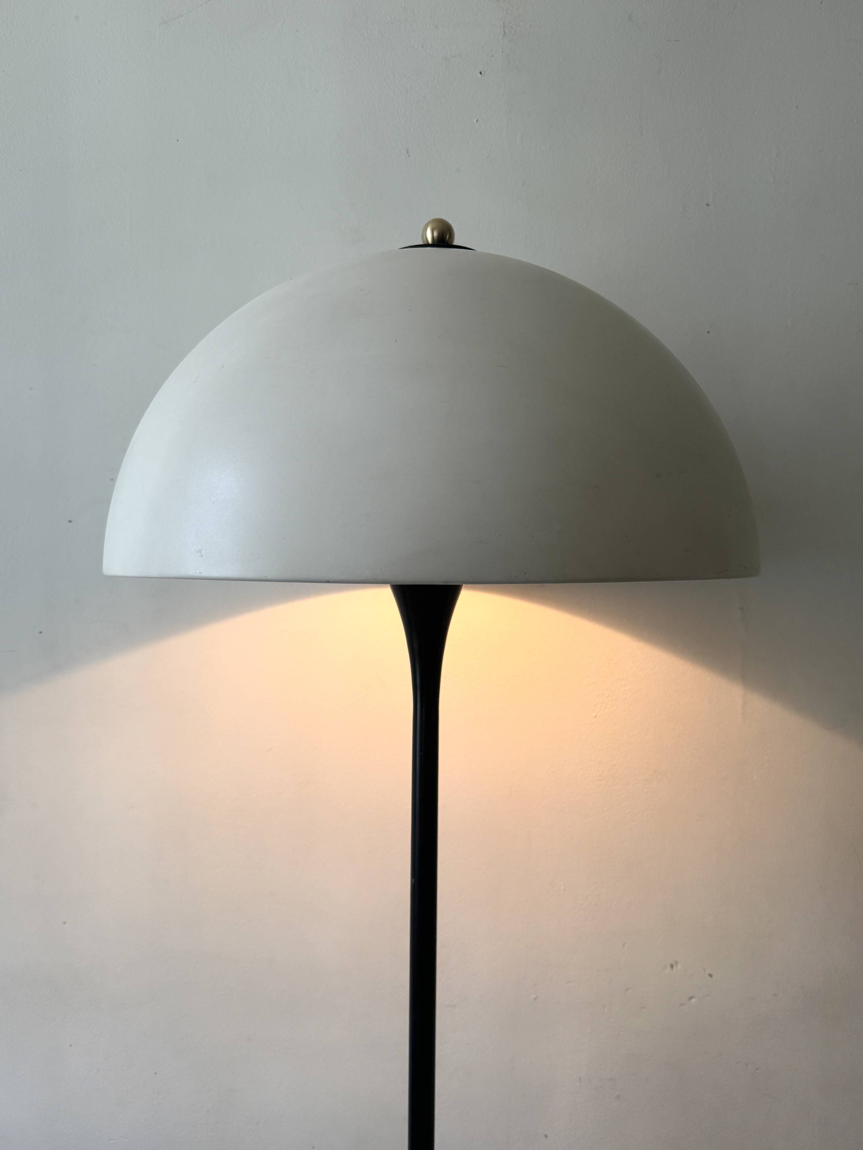 Italian tulip floor lamp in black / white / brass, 1970s design