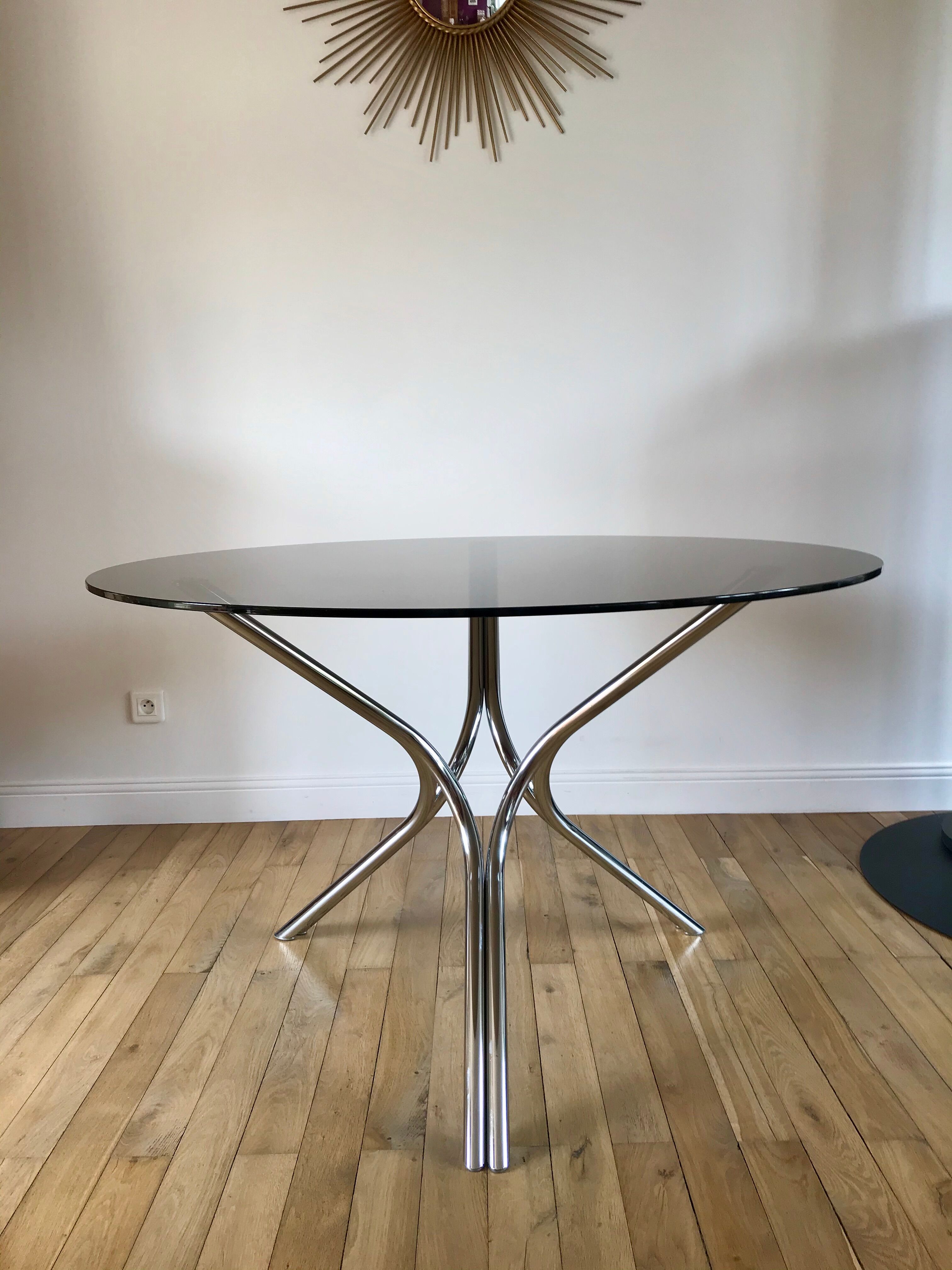 Dining / living table in chrome and smoked glass design 70s