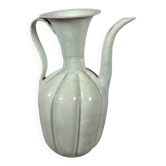 Celadon crackled porcelain verseuse Qinbaï, China, Song Dynasty.