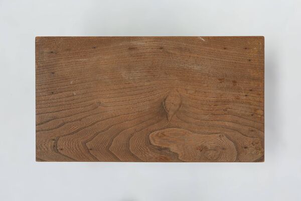 Petit tabouret rustique en bois avec base incurvée, France ca. 1900