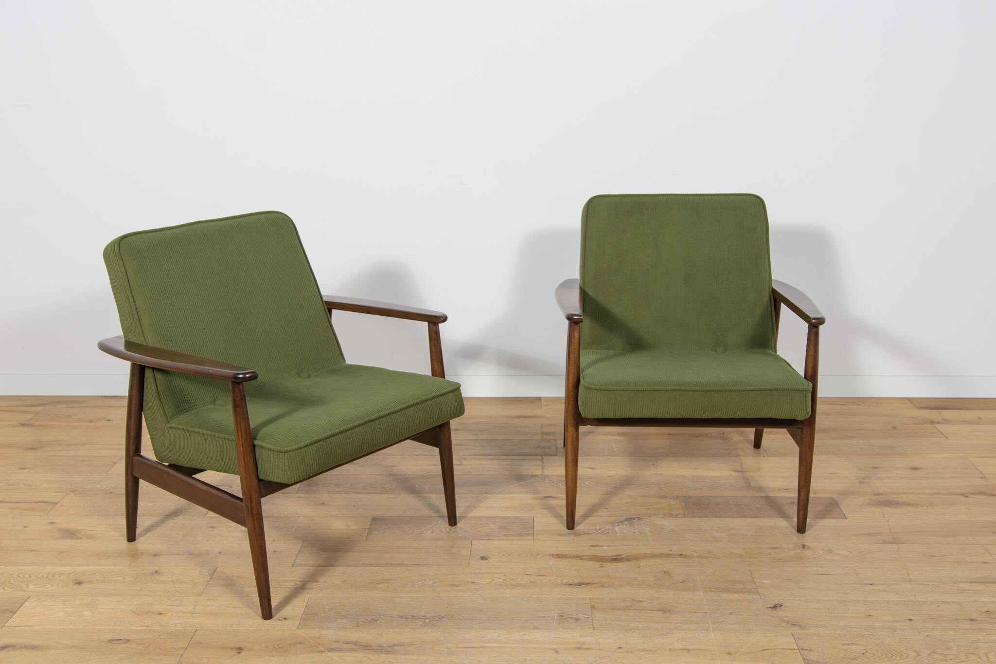 Model 300-192 Armchairs by Juliusz Kędziorek for Gościcińska Fabryka Mebli.