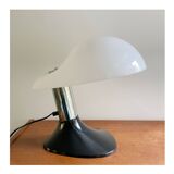 Lampe de table design vintage modèle « Cobra », design Harvey Guzzini pour Guzzini, Italie années 1960