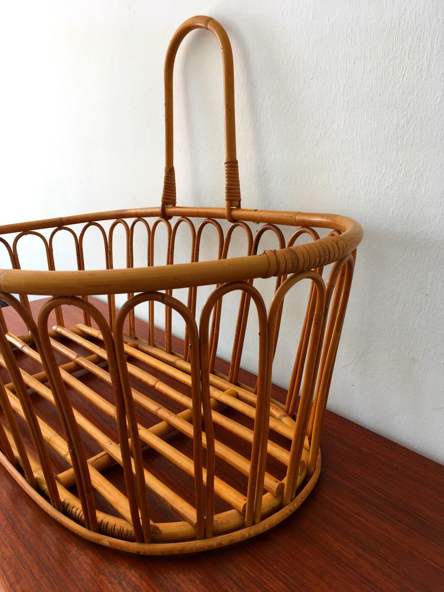 Vintage wicker bassinet  50