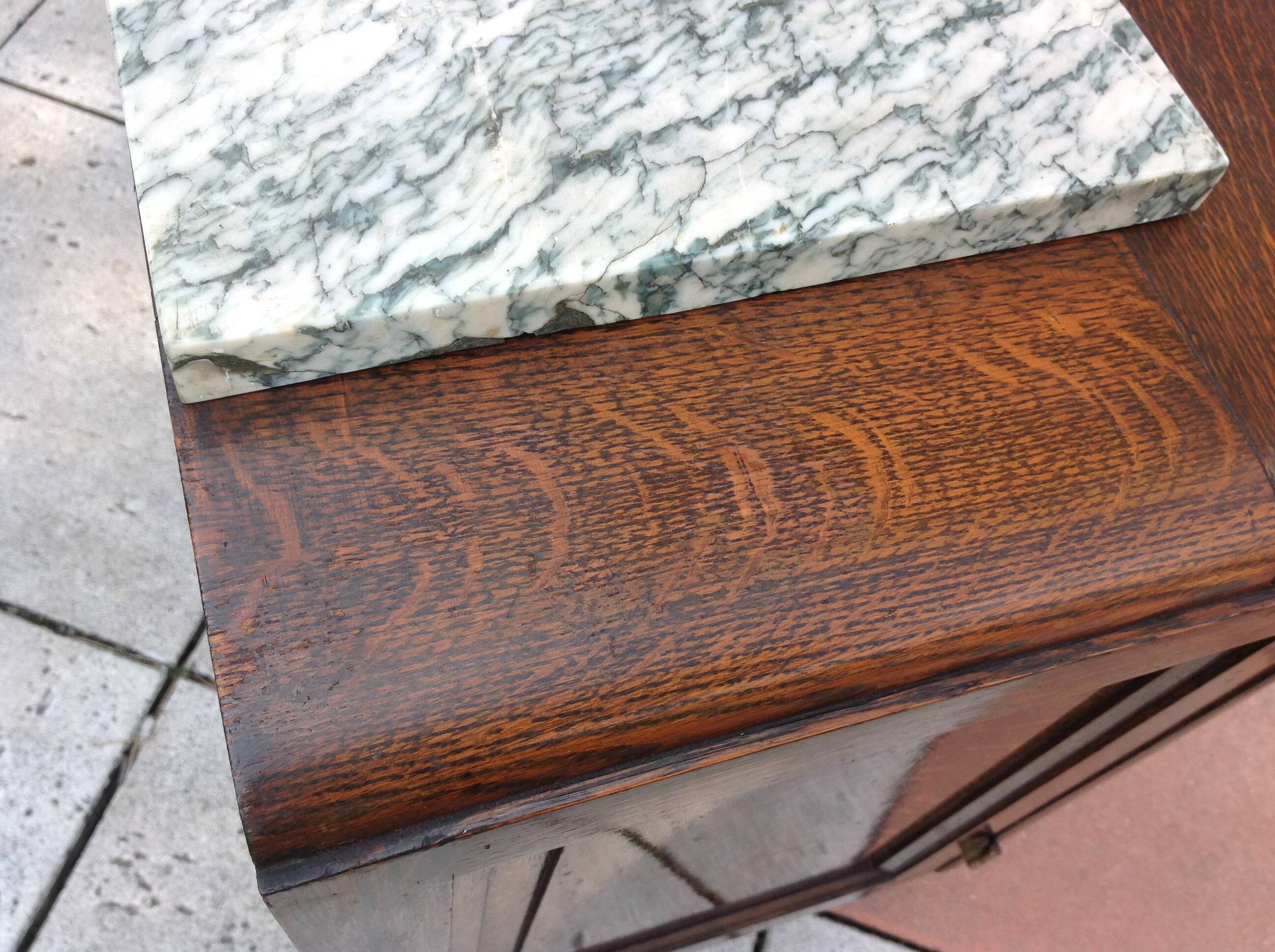 Two-door oak bedside table / 50s/60s