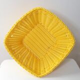 Yellow scoubidou basket