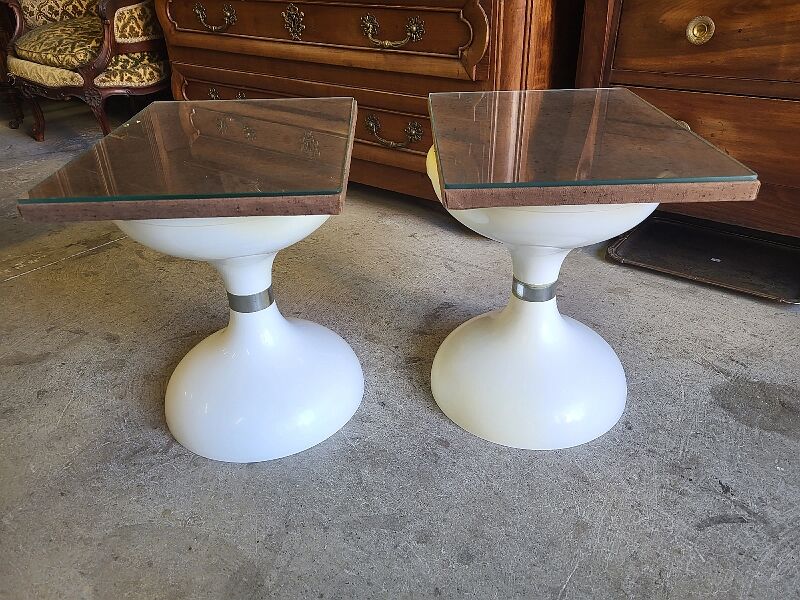 Pair of sgabello stools americano rises in bedside table