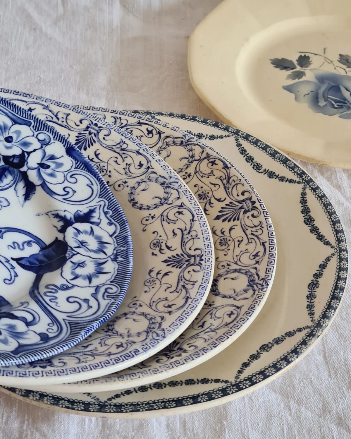 Old plates Creil & Montereau, Salins and Digoin