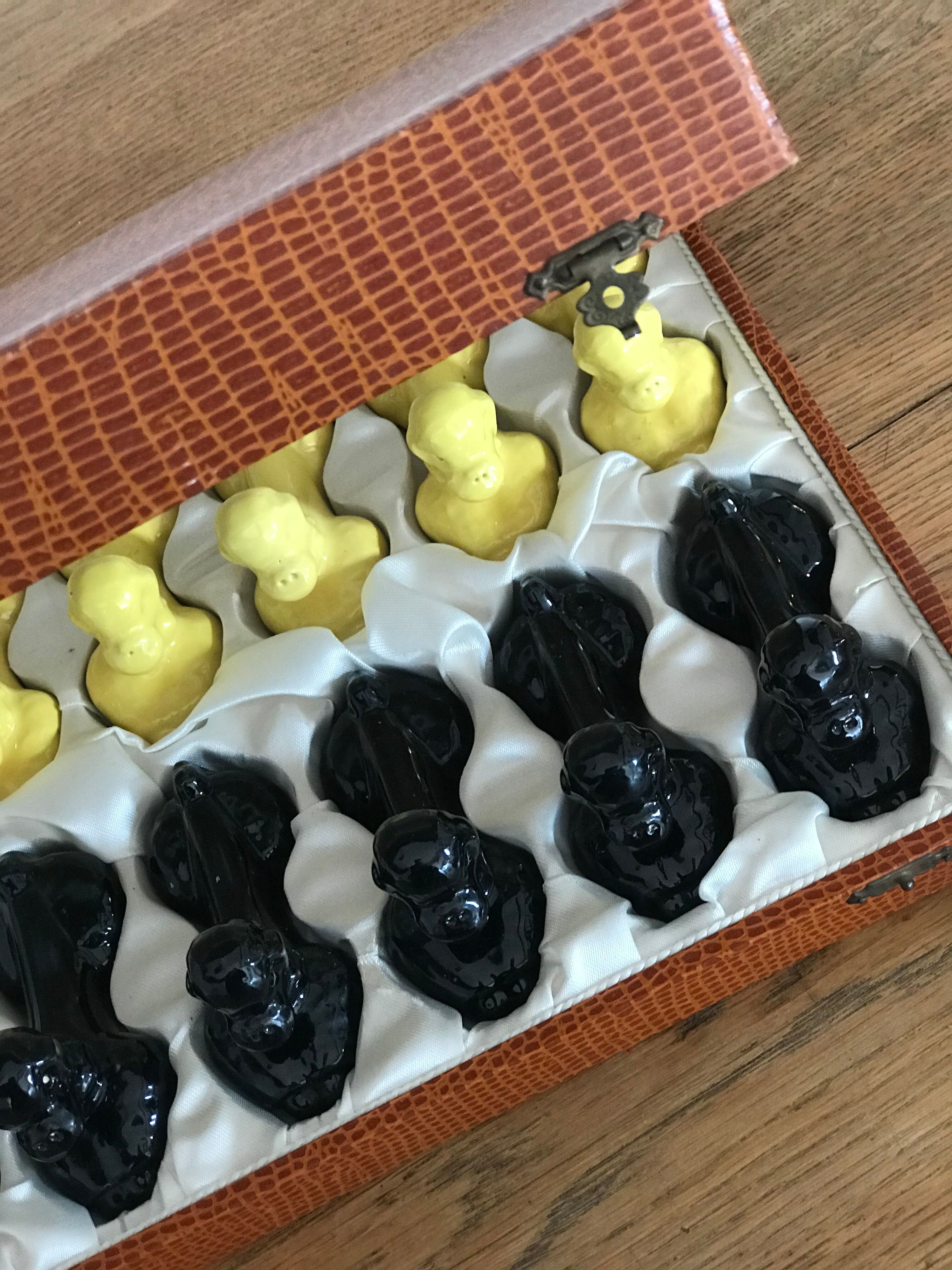 Lot of 12 vintage poodle-shaped knife holders