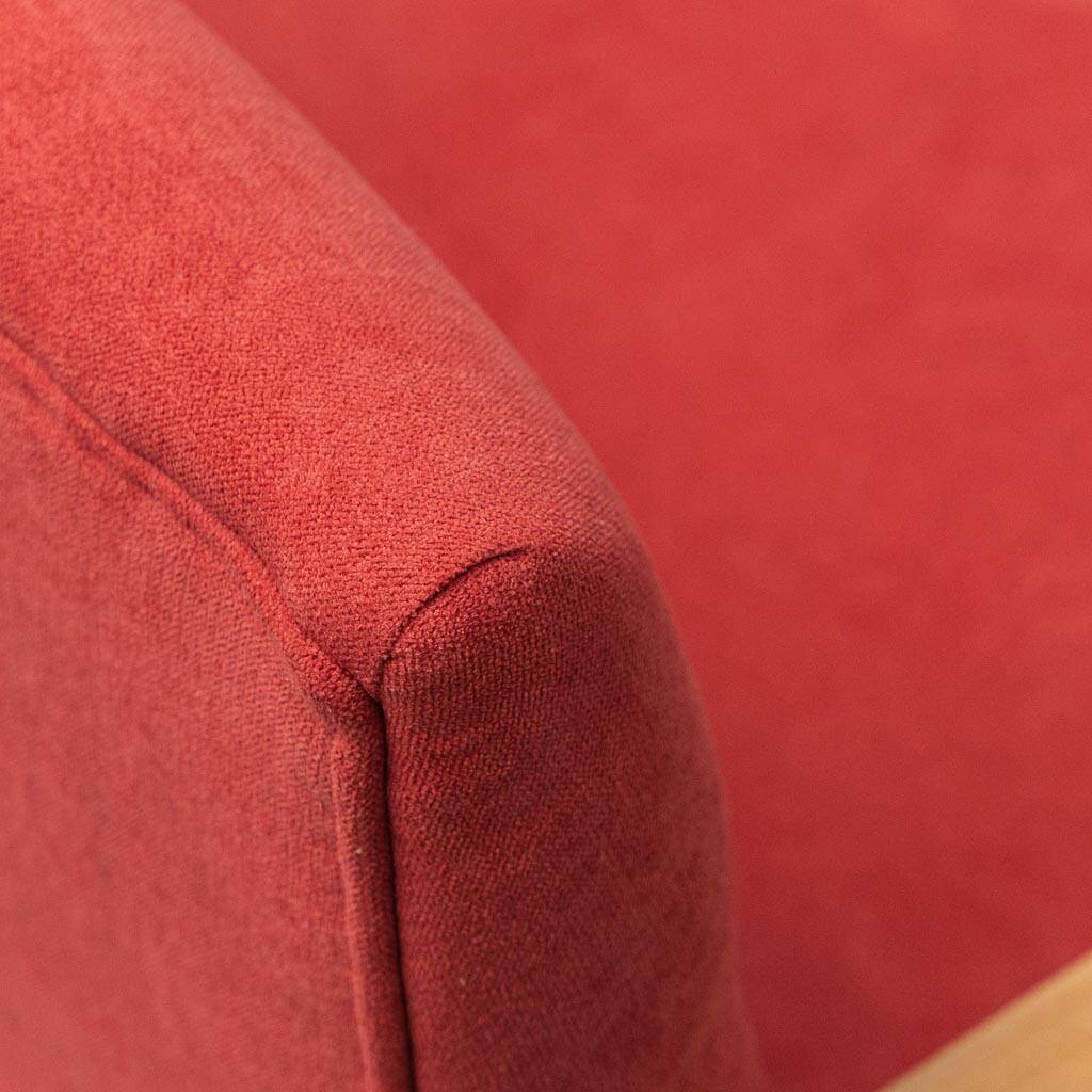 Vintage 2-seater sofa – in wood and red fabric, 1960s modernist