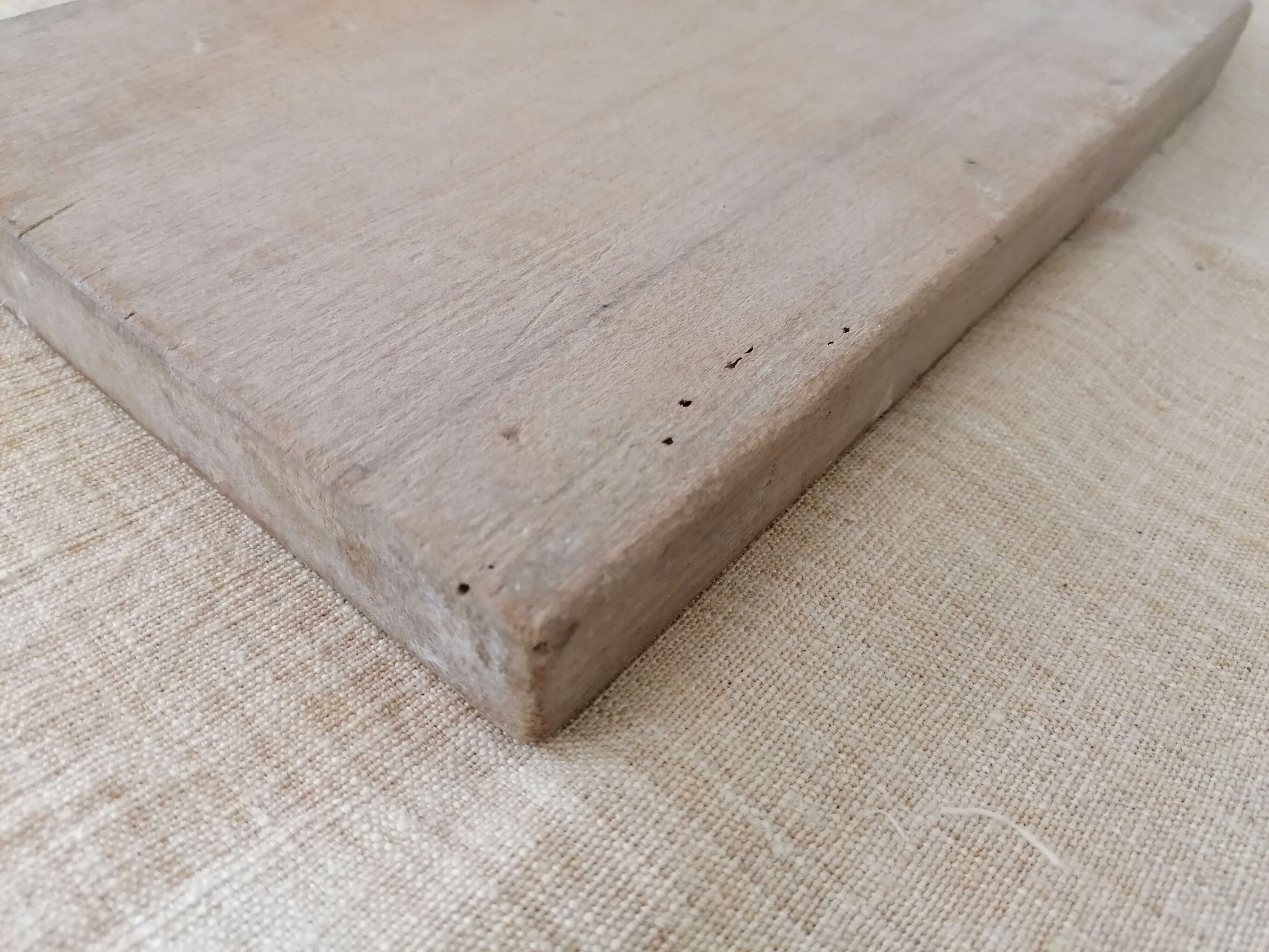 Wooden cutting board