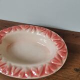 Set of 2 ceramic slip plates with numbered vintage heart pattern