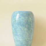 Vase en céramique bleue irisée