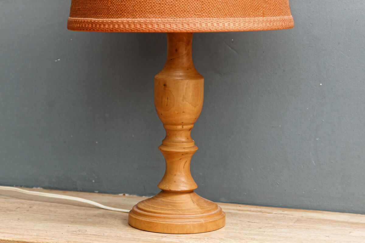 Vintage lamp in fruit wood