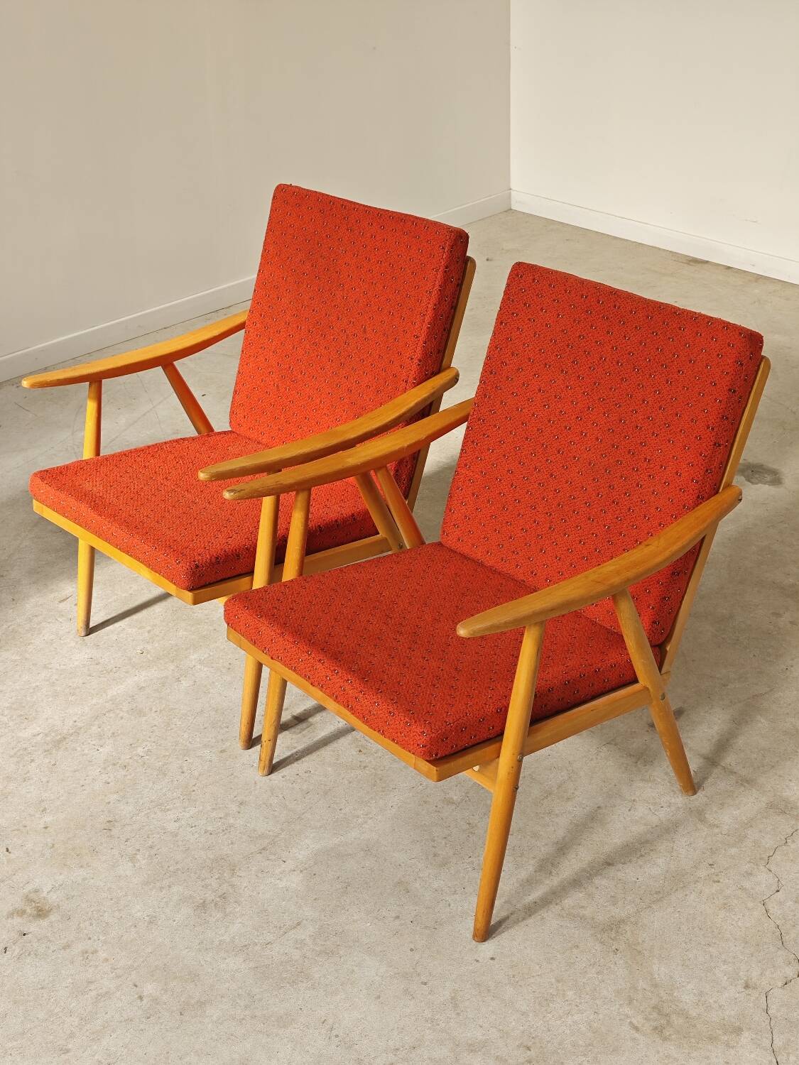 Pair of Boomerang armchairs by Antonin Suman for Ton (Thonet) 60