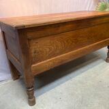 Oak tie with storage box