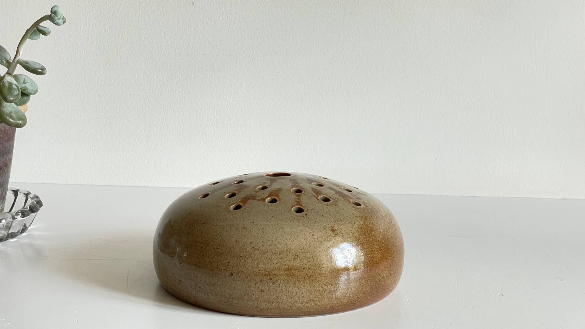 Vintage ceramic flower vase