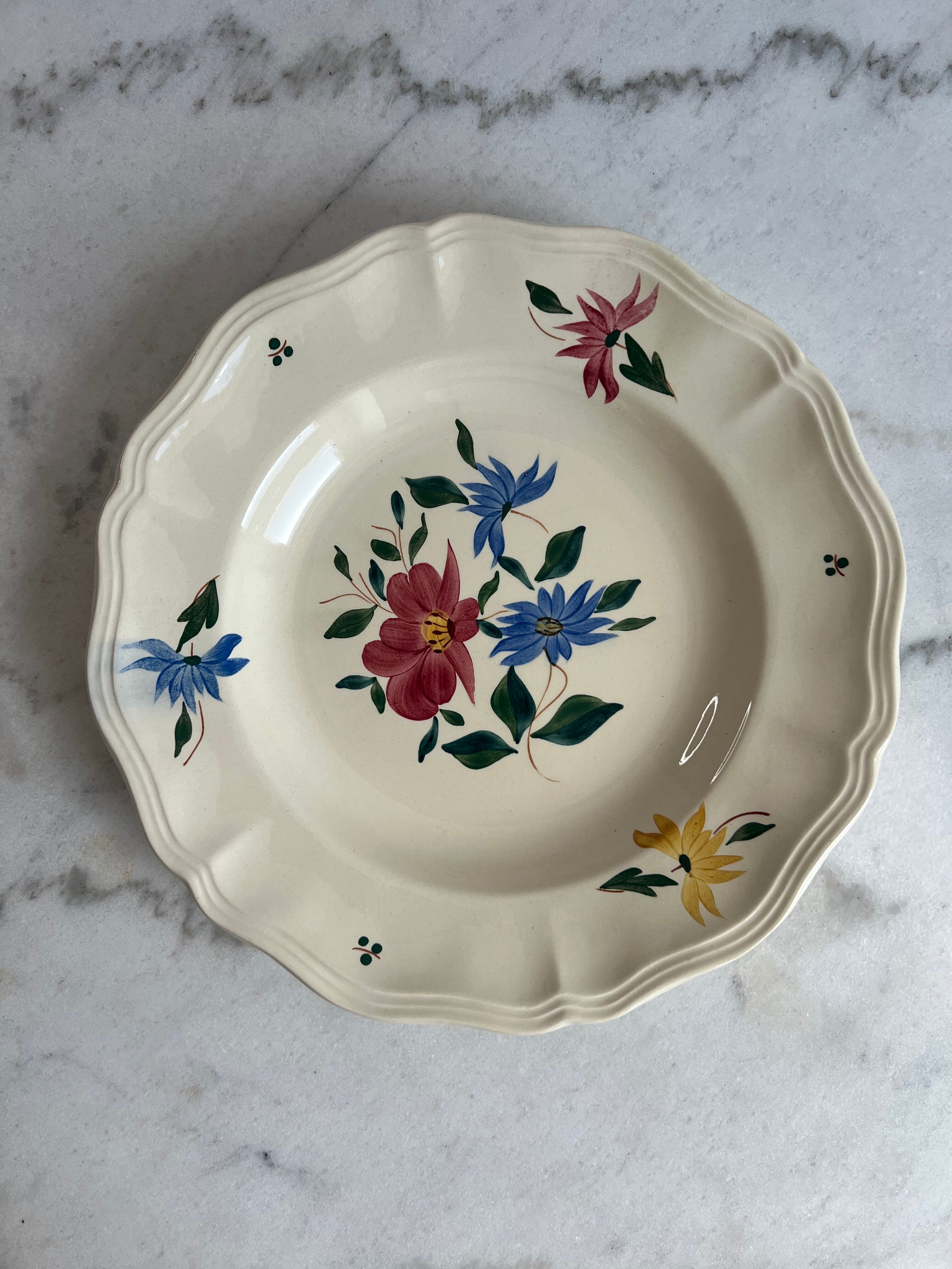 Lot 11 assiettes creuses Sarreguemines et Digoin