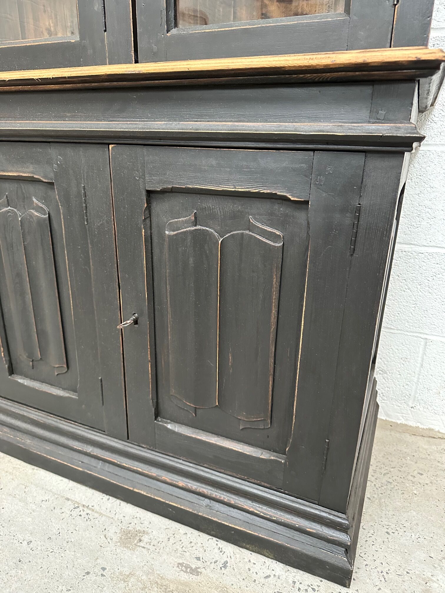 Early twentieth century oak bookcase