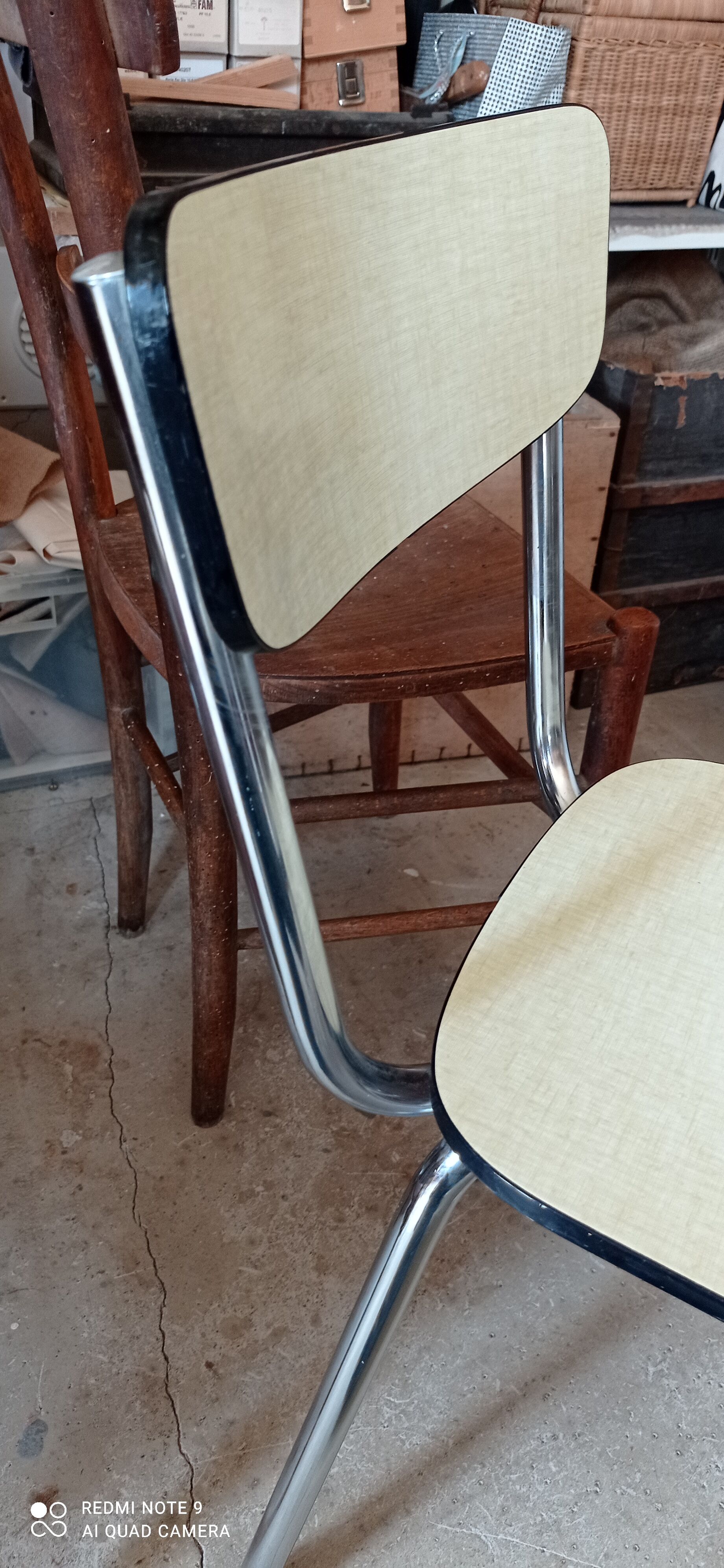 Chaise anis formica