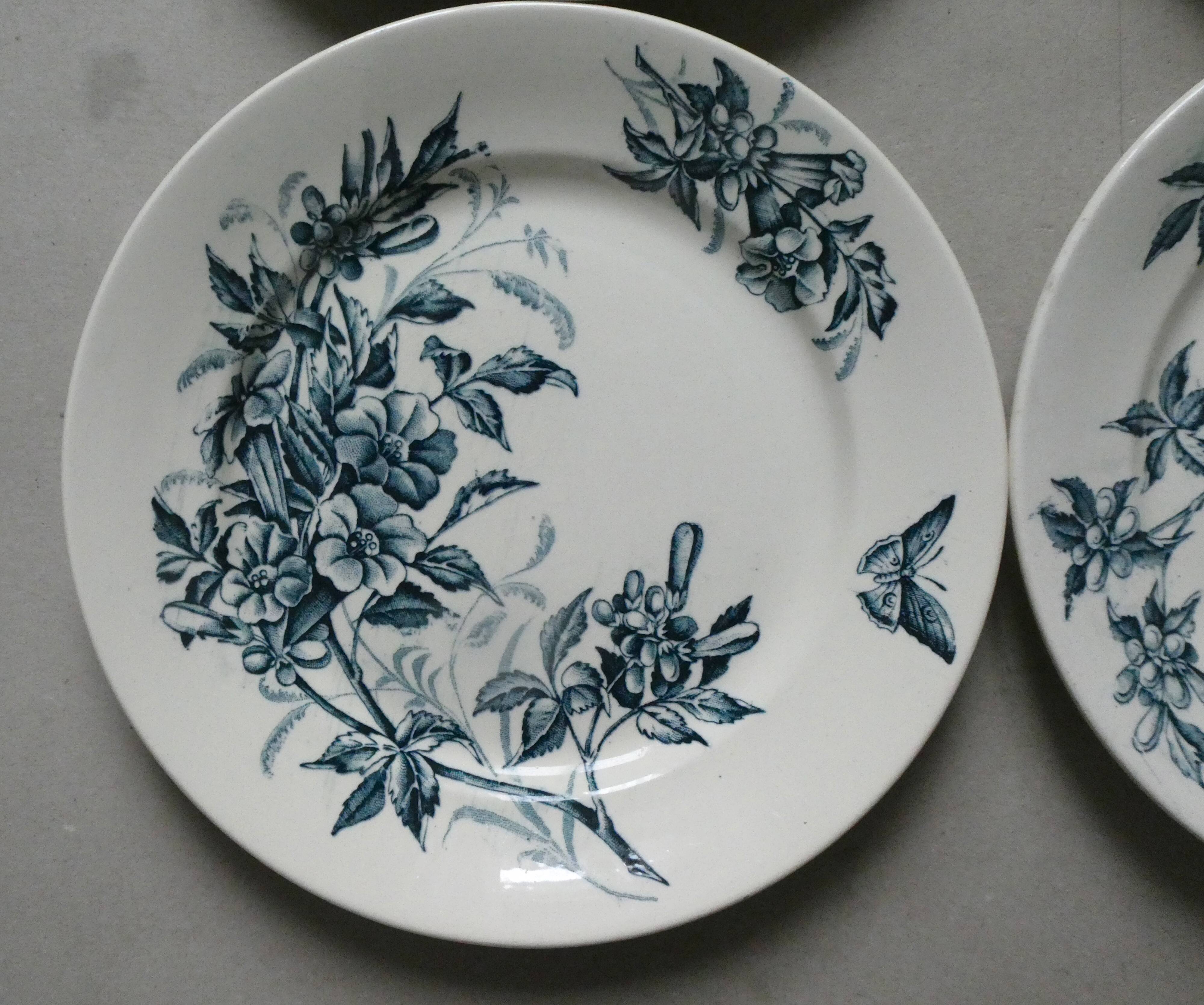 6 assiettes plates Badonviller, papillons et fleurs, 1900
