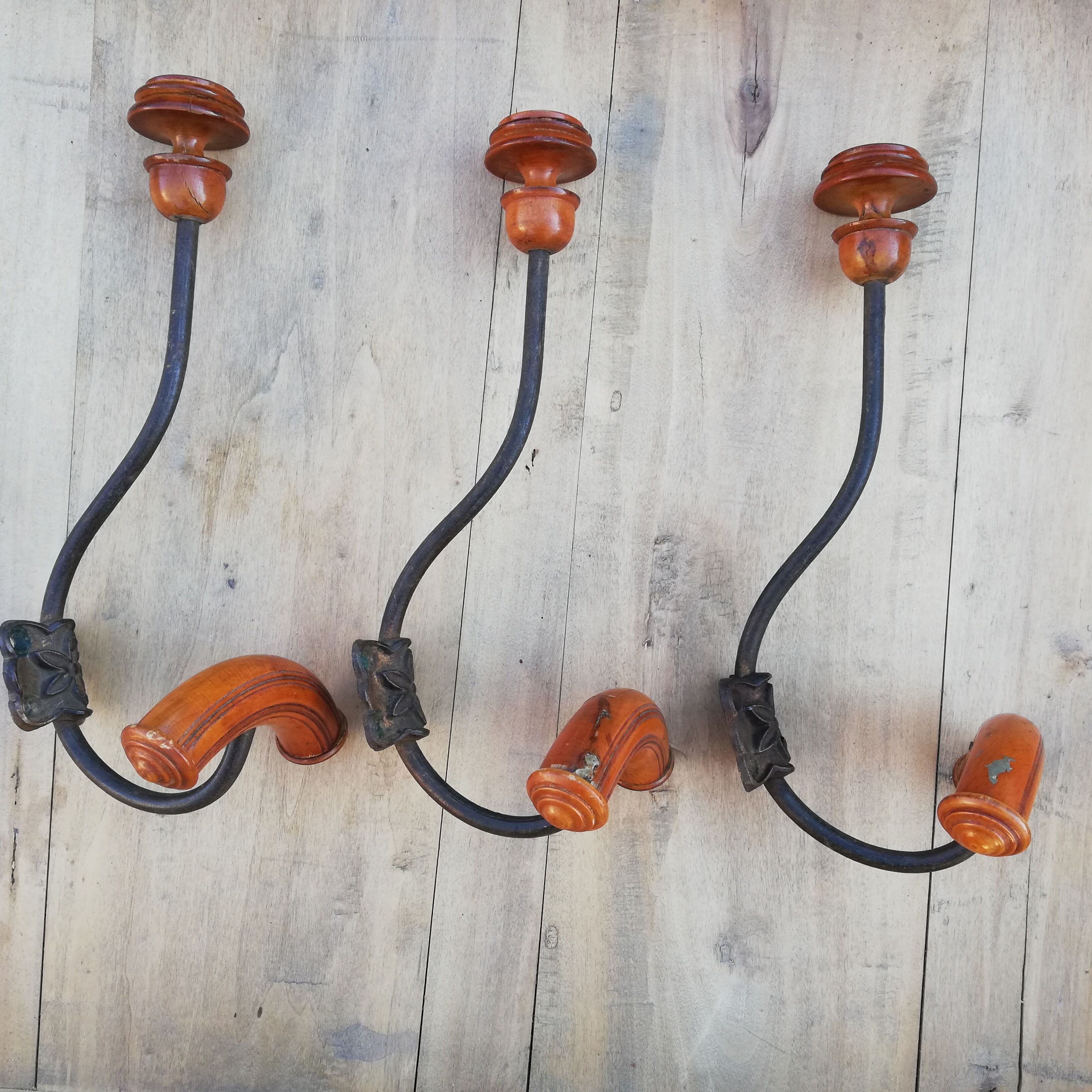 Lot of 3 hooks bistrot