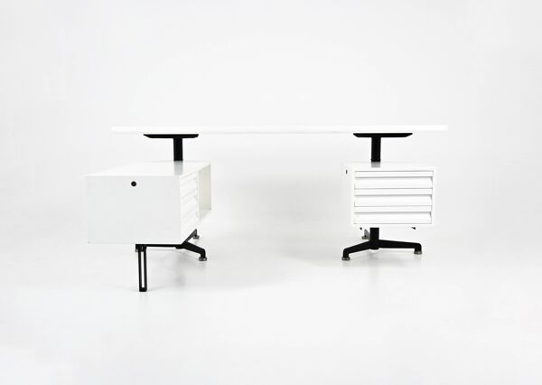 Bureau par Osvaldo Borsani pour Tecno, années 1960